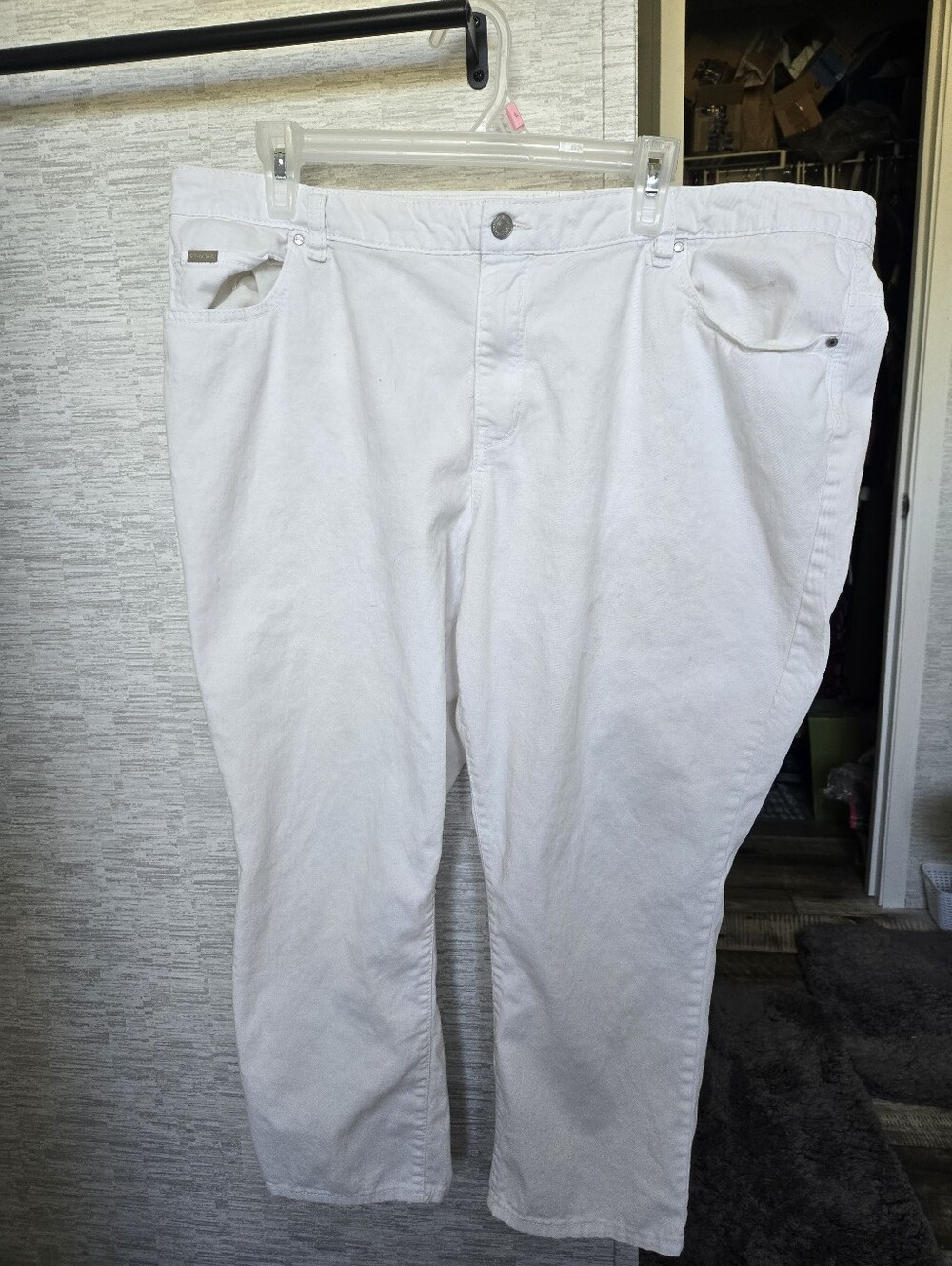 Womens Casual Capri Length White Jeans